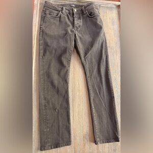 Neuw dark Charcoal Denim sz 33x32  men’s IGGY skinny jeans.